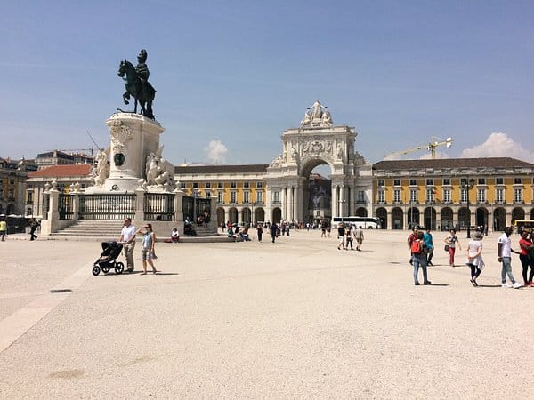 visite lisbonne guide francophone local
