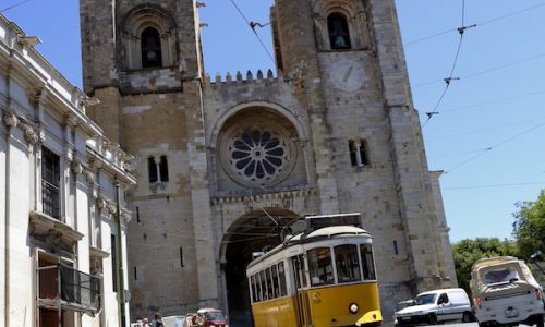 Alfama Lisbonne : TOUT ce qu&rsquo;il faut savoir sur ce quartier
