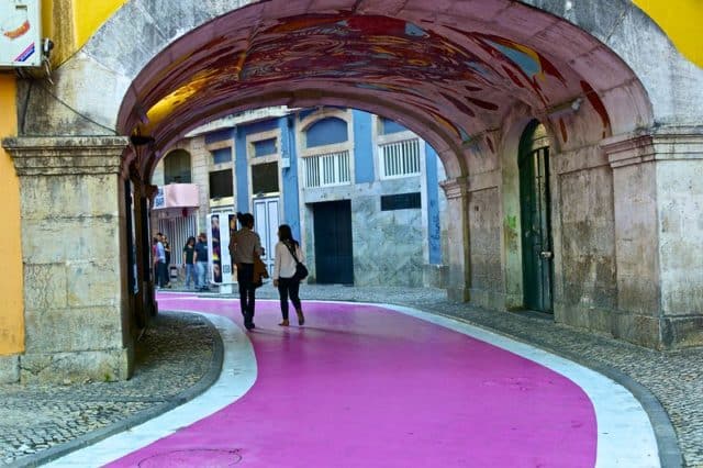 rua cor de rosa soiree Lisboa